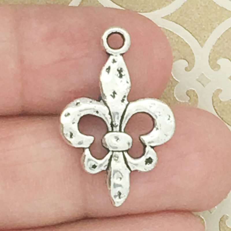 Hammered Fleur De Lis Charm