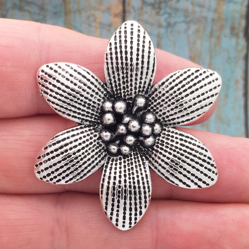 silver flower pendant
