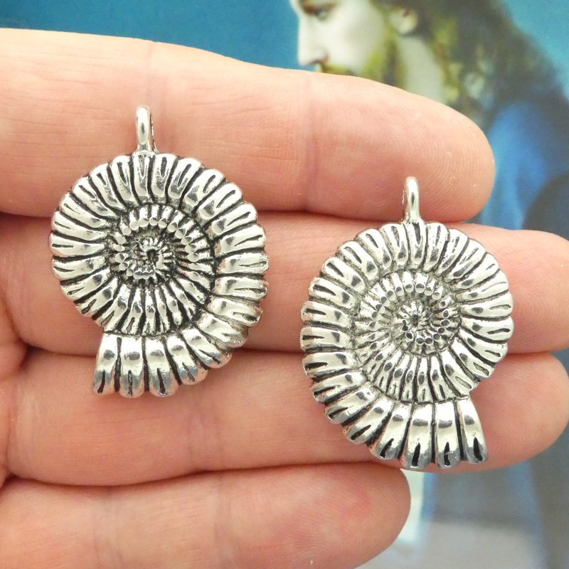 Sea Shell Pendants Wholesale