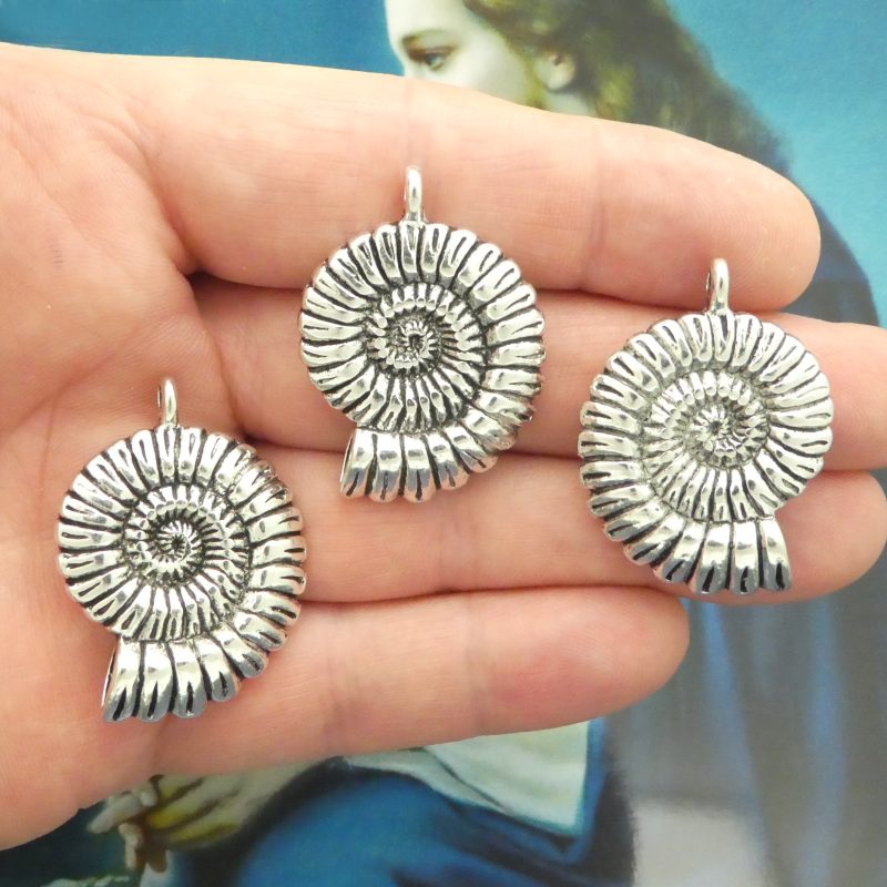 Sea Shell Pendants Bulk