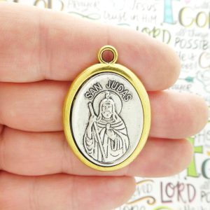 1 Silver St Jude Medal with Gold in Spanish Large 45x30mm by TIJC SP1089
