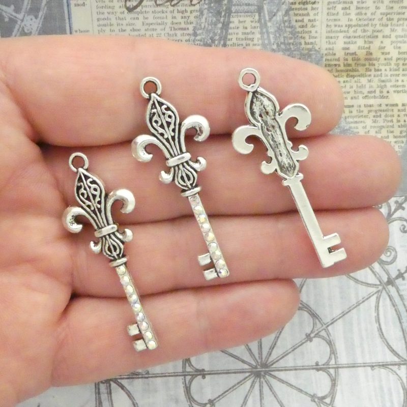 fleur de lis key pendants bulk