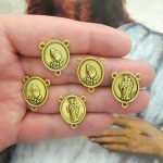 Praying Hands Rosary Centerpiece