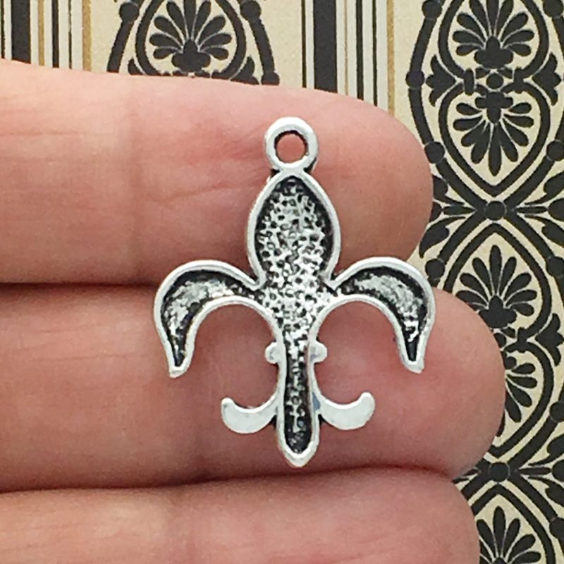 BULK 40 Silver Fleur de Lis Charm by TIJC SP0004B - Image 2
