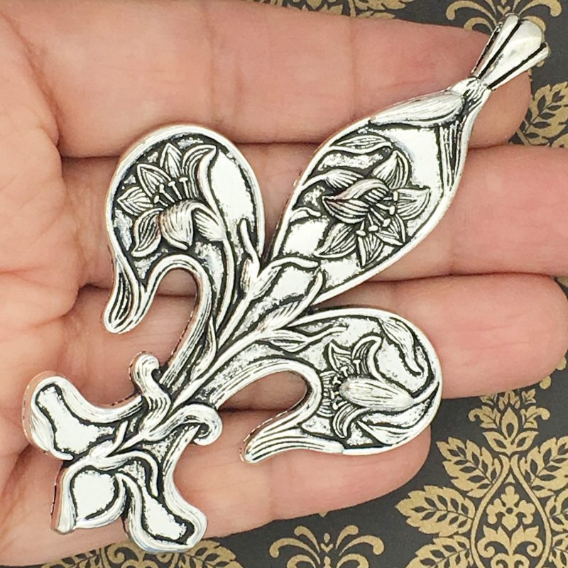 fleur de lis pendants wholesale