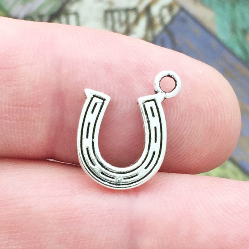 horseshoe charms bulk