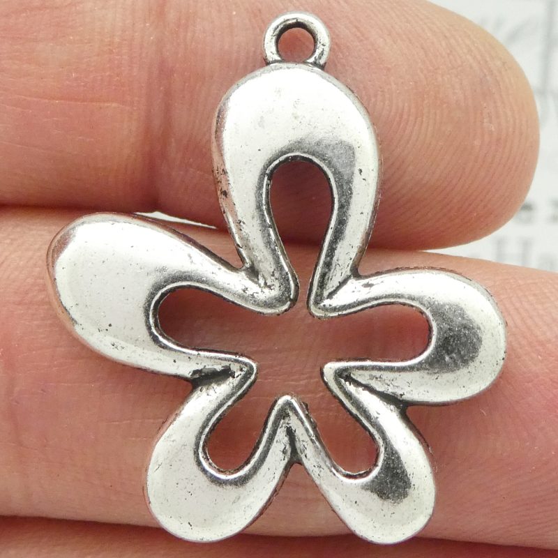 flower pendant