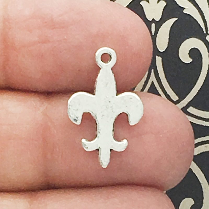 Small Fleur De Lis Charm