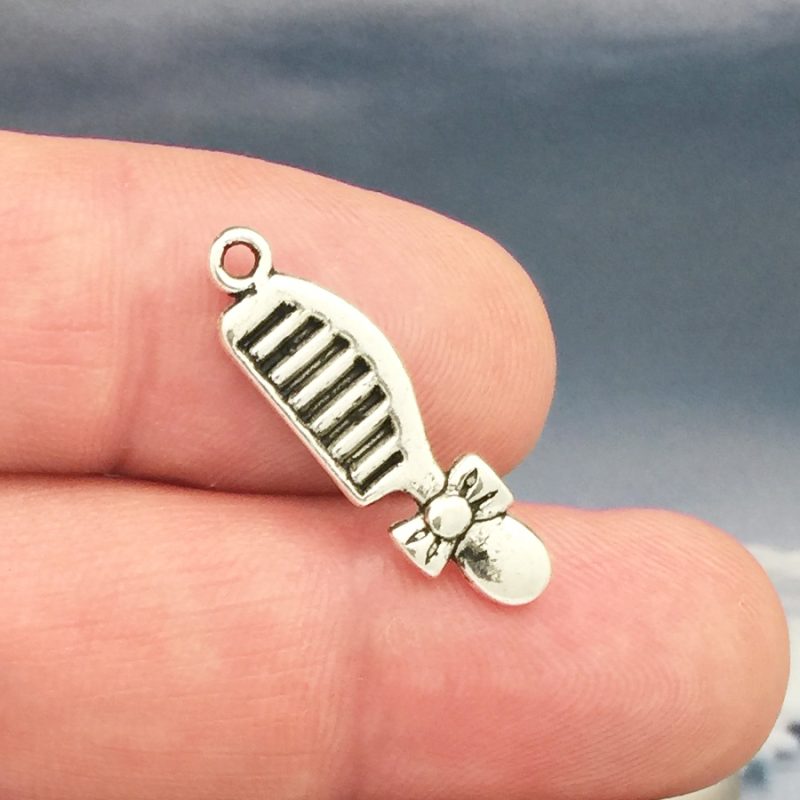 hair comb charm