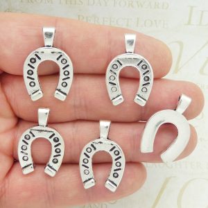 horseshoe charms bulk