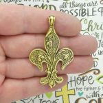 Gold Fleur De Lis Pendant