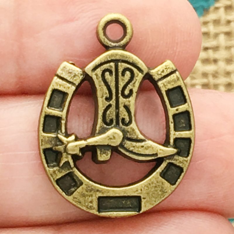 horseshoe charm