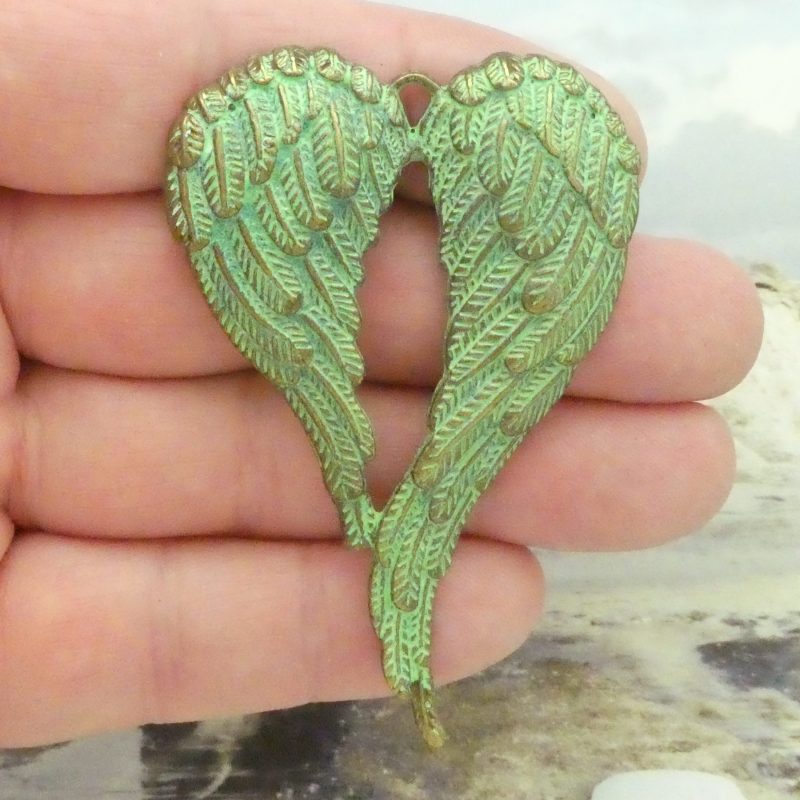 angel wings pendant