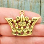 gold crown pendants wholesale