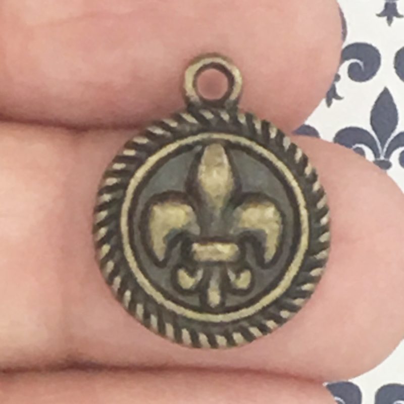 fleur de lis charm
