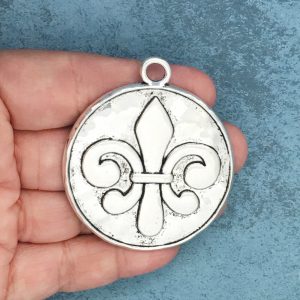 Fleur de Lis Pendant