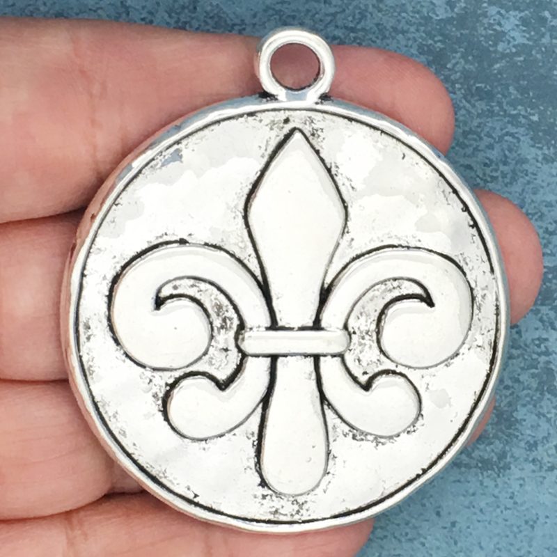Silver Fleur de Lis Pendant