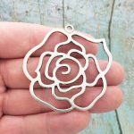 rose pendant
