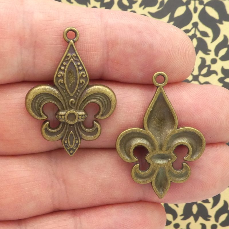 Fleur De Lis Charms Wholesale