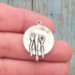 dinner plate charm