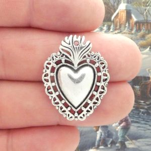 Sacred Heart of Jesus Charm