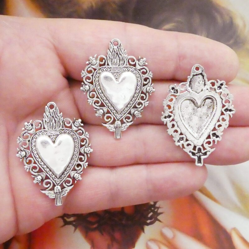 Sacred Heart pendants bulk