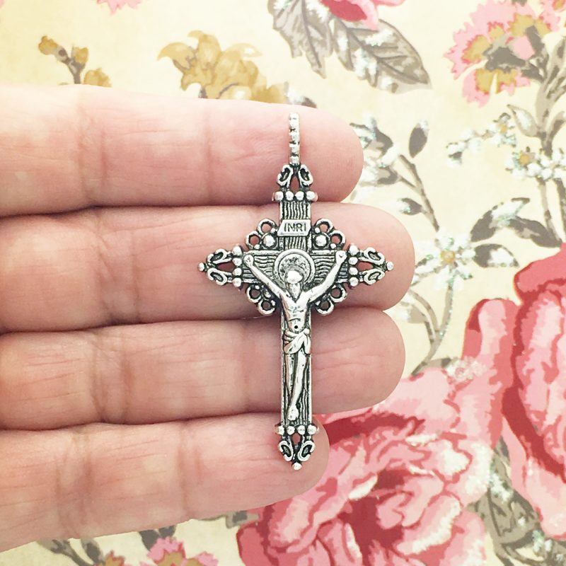 silver crucifix pendants bulk