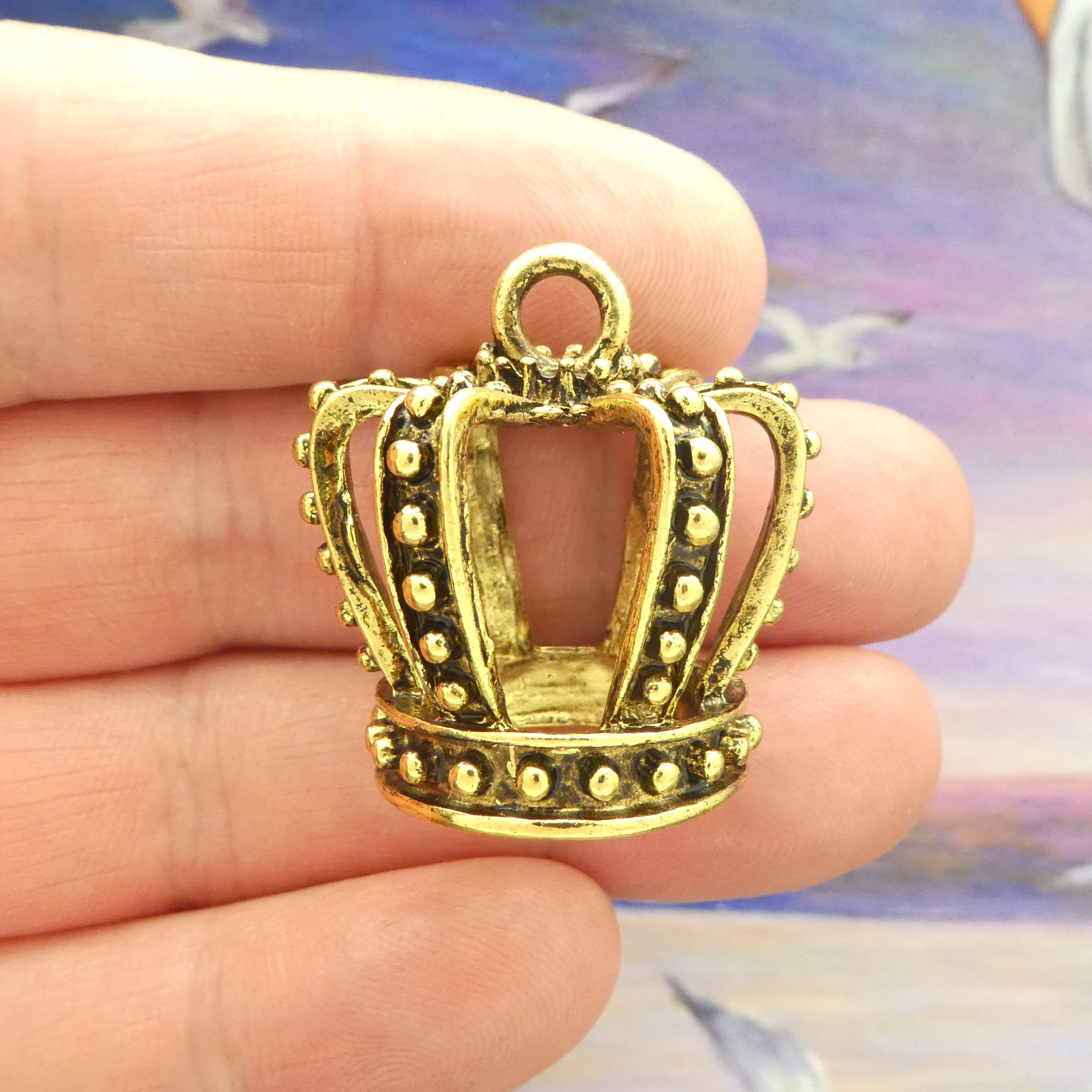 gold crown pendants for jewelry making in gold pewter