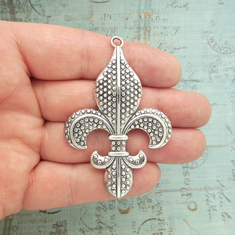 large fleur de Lis pendants bulk in silver pewter
