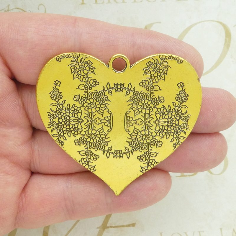 flower heart pendants bulk in gold pewter back