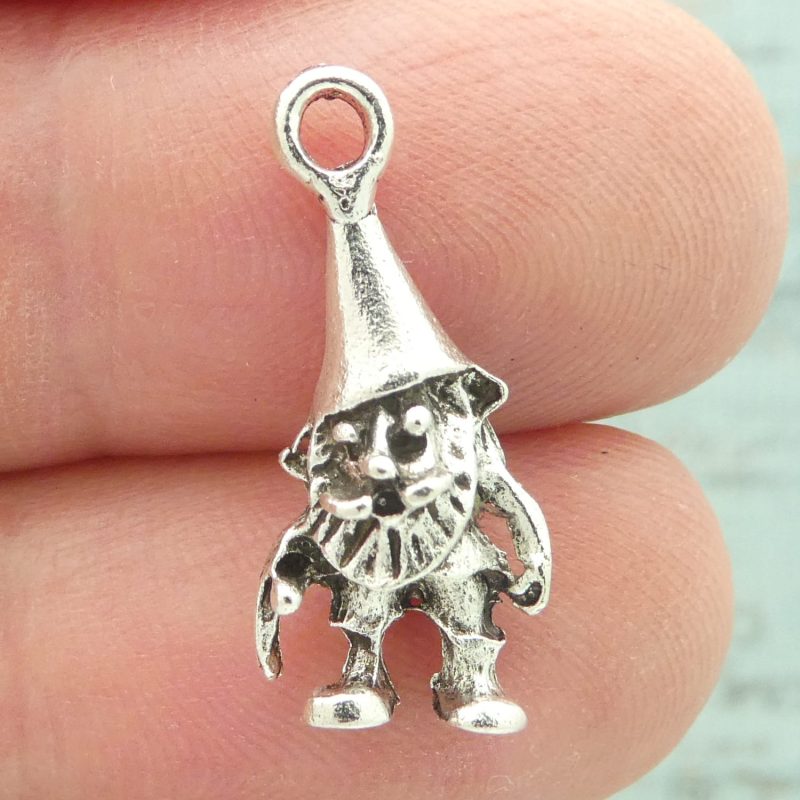 garden gnome charms bulk in silver pewter closeup