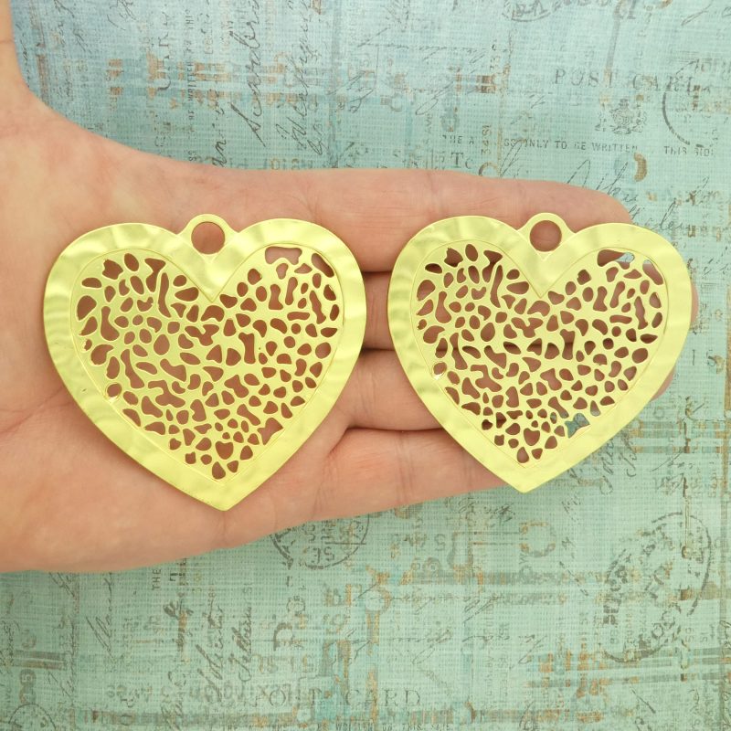hammered heart pendants bulk in gold front and back