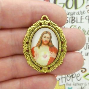 Sacred Heart of Jesus Pendants Bulk in Gold