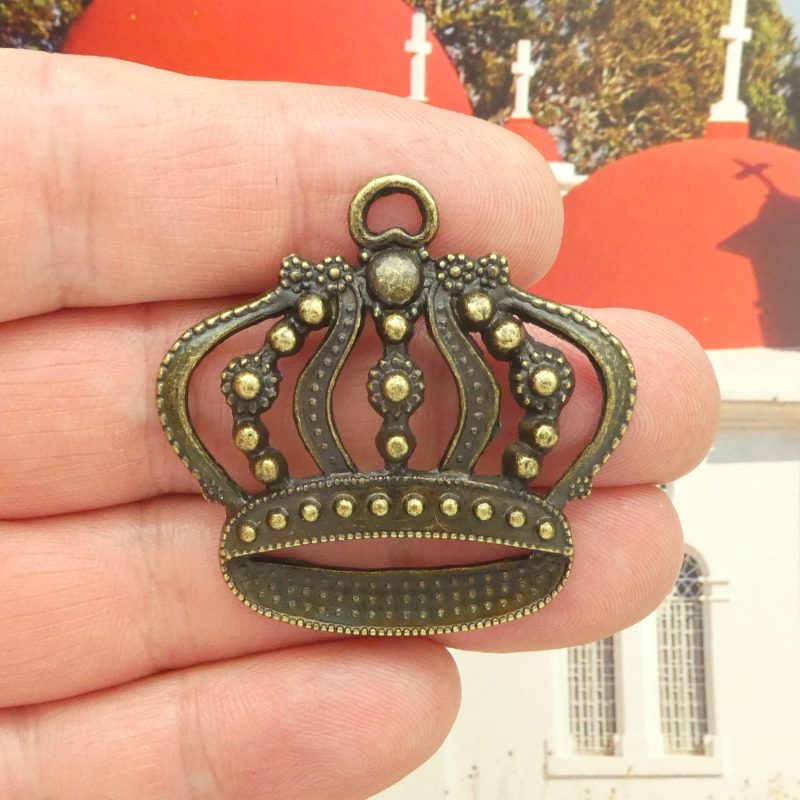bronze crown pendants bulk