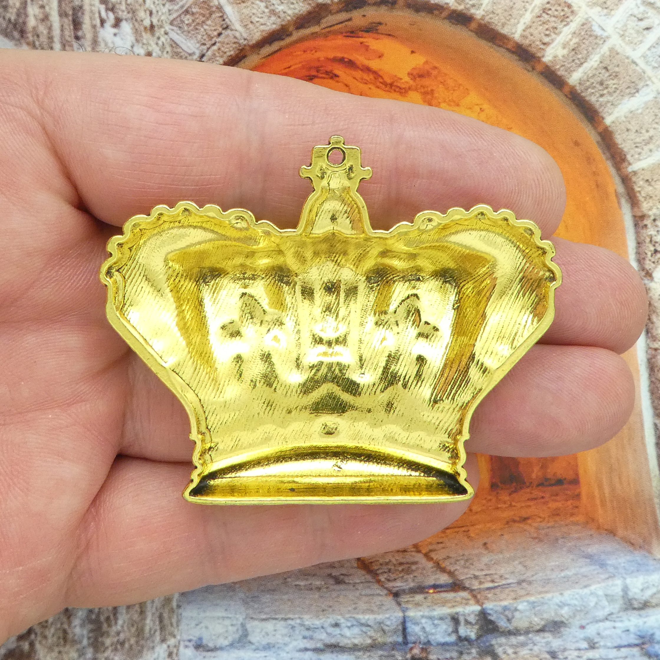 1 Gold Crown Pendants for Jewelry Making Pewter Large - Image 2