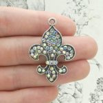 fleur de lis charms