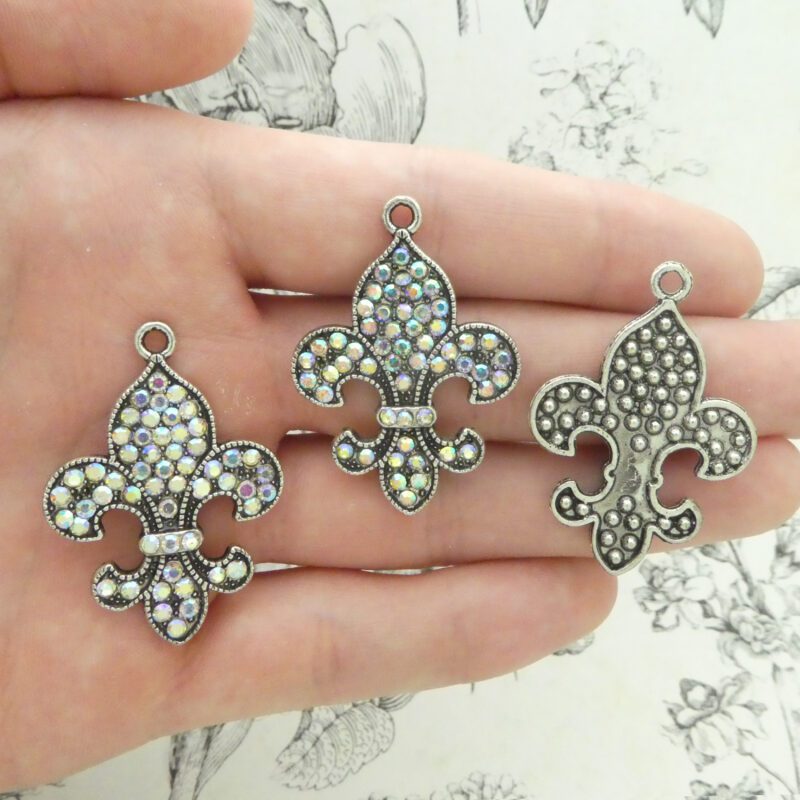 fleur de lis charms bulk