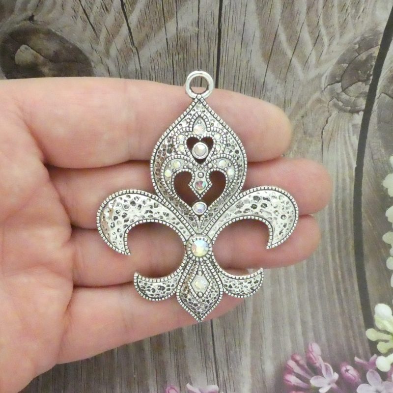 Silver Fleur de Lis Pendants Wholesale