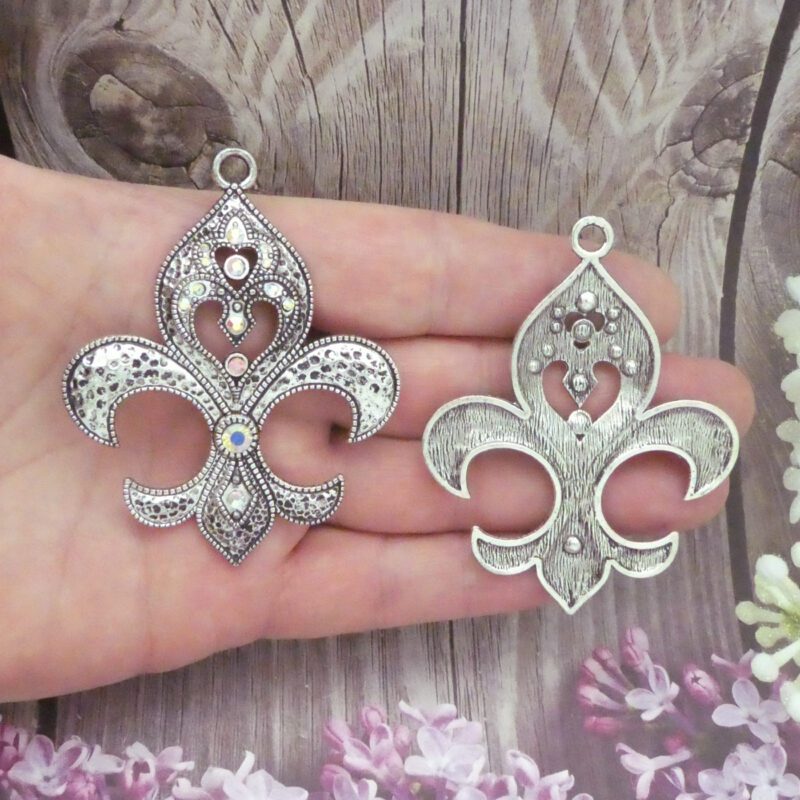 Silver Fleur de Lis Pendants Bulk