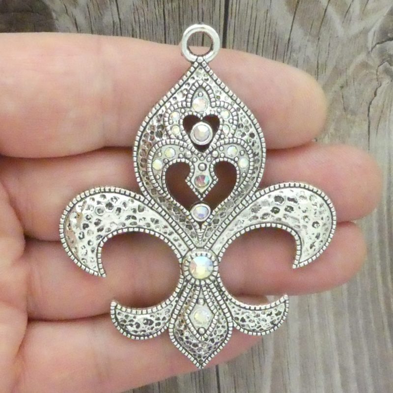 Silver Fleur de Lis Pendant
