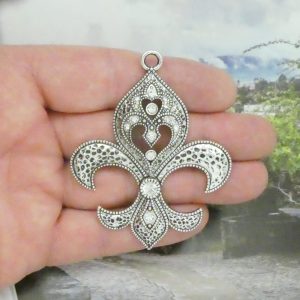 Silver Fleur De Lis Pendants for Jewelry Making