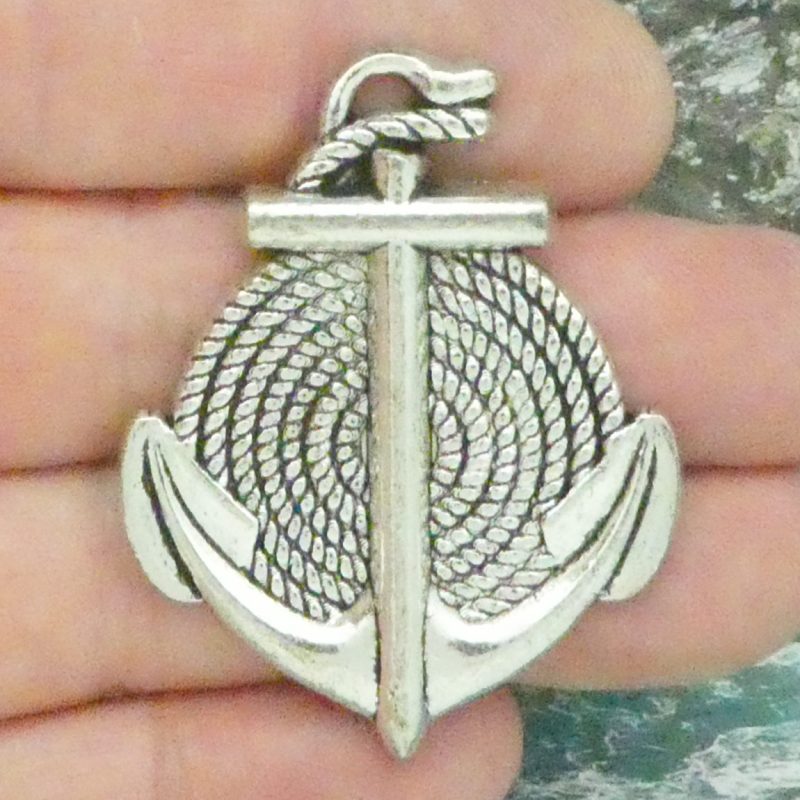 Zoomed in version of featured silver anchor charm photo
