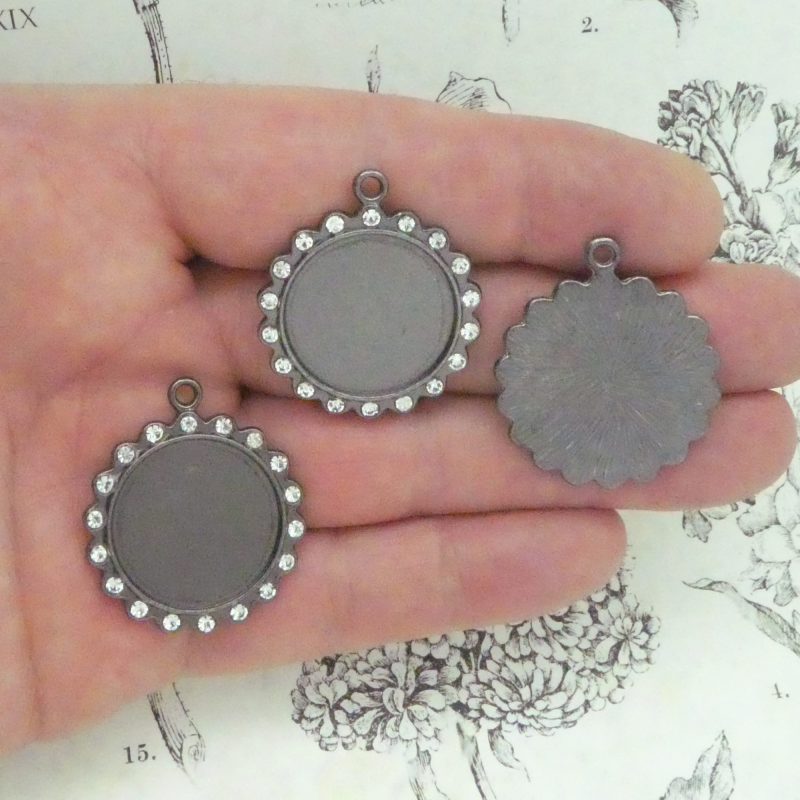 Round Photo Charms Wholesale