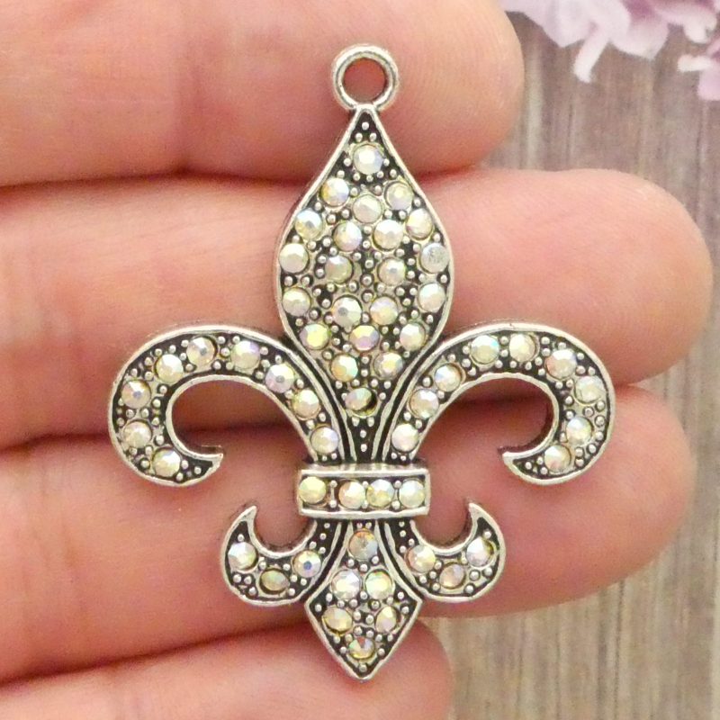 Fleur de Lis Charm