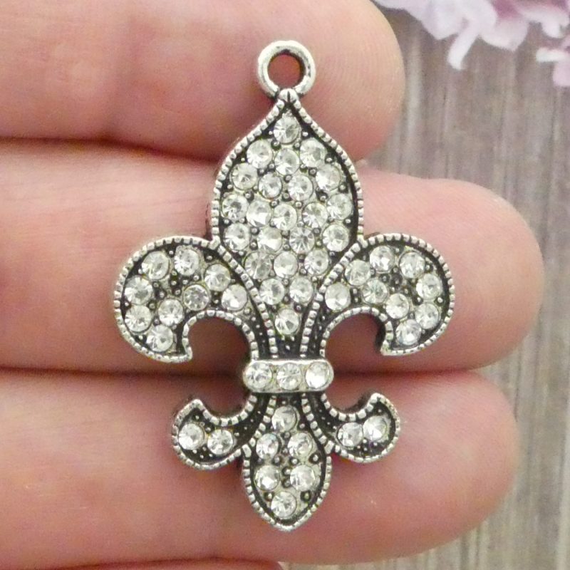 Small Fleur de Lis Charm