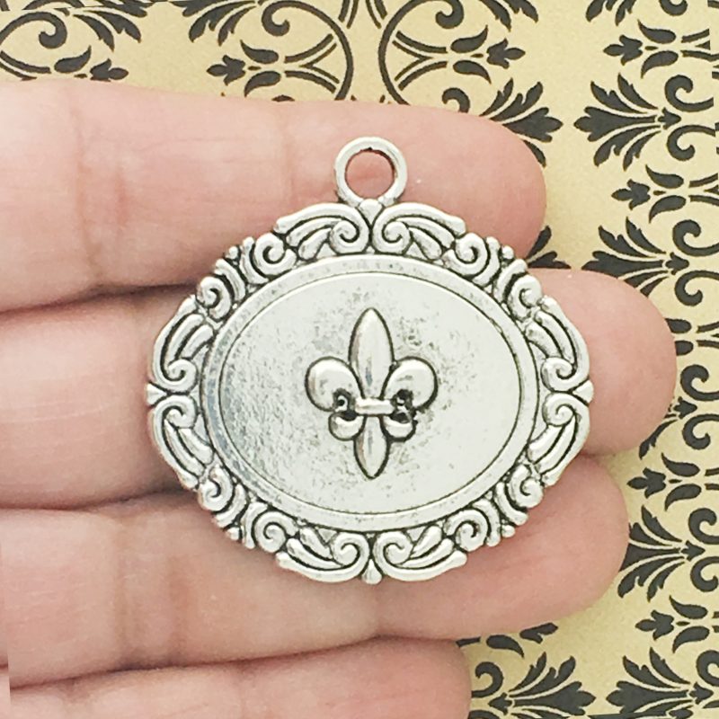 Fleur De Lis Charm Pendant