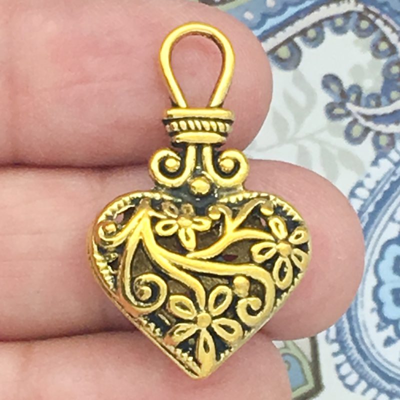BULK 8 Filigree Heart Charm Gold by TIJC SP1520B - Image 2