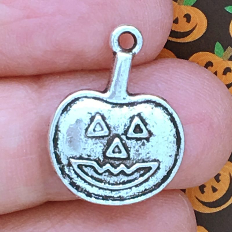Jack O Lantern Charm