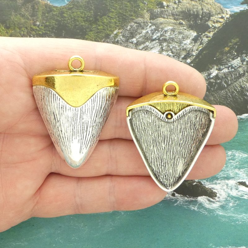 Shark Tooth Pendant