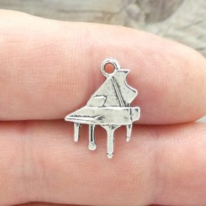 grand piano charm
